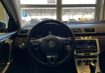 Подержанный автомобиль Volkswagen Passat Wagon 2013 года (16 фото)