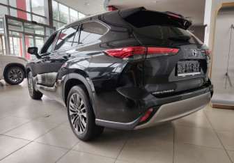 Новый Toyota Highlander 2026 (10 фото)