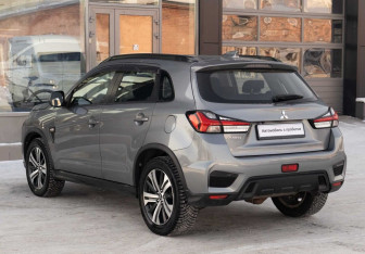 Подержанный автомобиль Mitsubishi ASX 2021 года (7 фото)