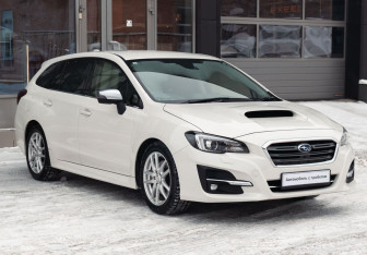 Подержанный автомобиль Subaru Levorg 2019 года (3 фото)