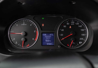 Подержанный автомобиль УАЗ Patriot 2016 года (13 фото)