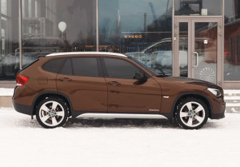 Подержанный автомобиль BMW X1 2011 года (4 фото)