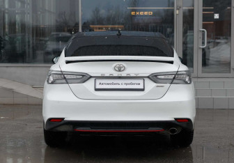 Подержанный автомобиль Toyota Camry Sedan 2020 года (6 фото)