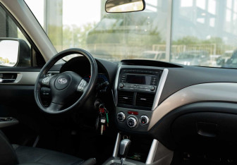 Подержанный автомобиль Subaru Forester Suv 2008 года (10 фото)