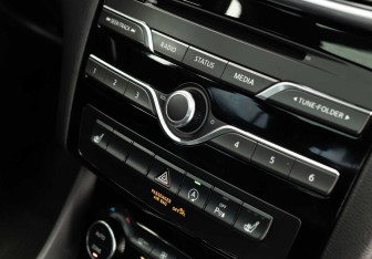 Подержанный автомобиль Infiniti QX30 2018 года (15 фото)