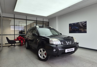 Подержанный автомобиль Nissan X-Trail 2006 года (3 фото)