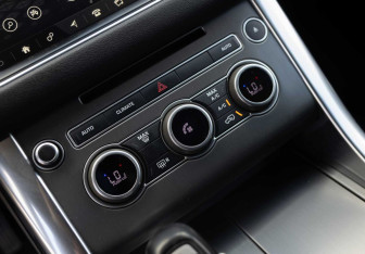 Подержанный автомобиль Land Rover Range Rover Sport 2017 года (14 фото)