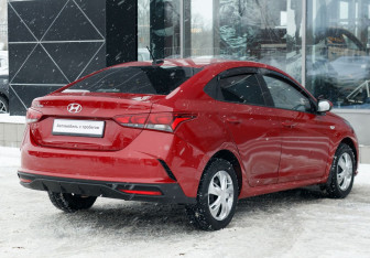 Подержанный автомобиль Hyundai Solaris Sedan 2020 года (5 фото)