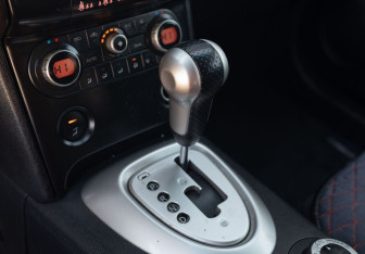 Подержанный автомобиль Nissan Qashqai 2007 года (14 фото)