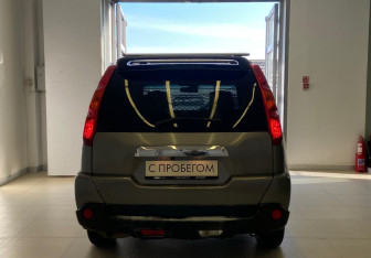 Подержанный автомобиль Nissan X-Trail 2008 года (5 фото)