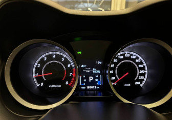 Подержанный автомобиль Mitsubishi Lancer Sedan 2013 года (12 фото)