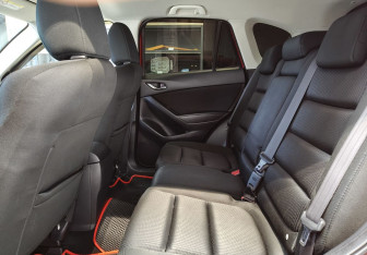 Подержанный автомобиль Mazda CX-5 2014 года (13 фото)