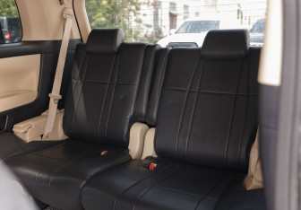 Подержанный автомобиль Toyota Alphard 2018 года (20 фото)