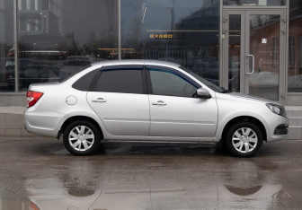 Подержанный автомобиль LADA (ВАЗ) Granta Sedan 2022 года (4 фото)