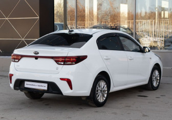 Подержанный автомобиль Kia Rio Sedan 2020 года (5 фото)