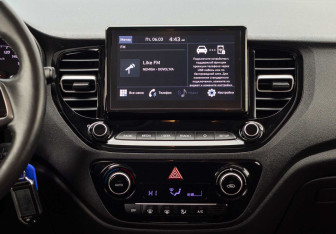 Подержанный автомобиль Hyundai Solaris Sedan 2021 года (14 фото)