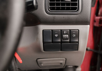 Подержанный автомобиль Subaru Forester Suv 2002 года (22 фото)