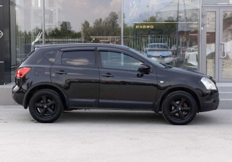 Подержанный автомобиль Nissan Qashqai 2007 года (4 фото)