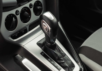 Подержанный автомобиль Ford Focus Hatchback 2012 года (15 фото)