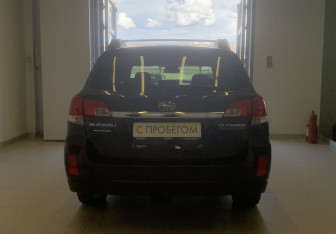 Подержанный автомобиль Subaru Outback Wagon 2014 года (5 фото)