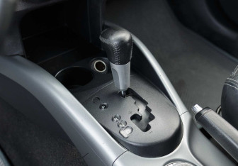 Подержанный автомобиль Mitsubishi Outlander 2007 года (15 фото)