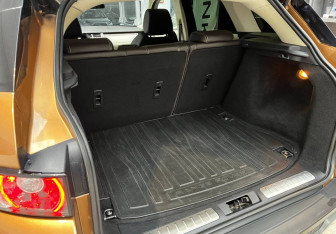 Подержанный автомобиль Land Rover Range Rover Evoque 2014 года (15 фото)