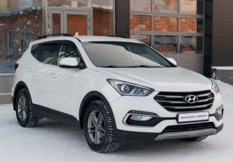 Подержанный автомобиль Hyundai Santa Fe 2016 года (3 фото)