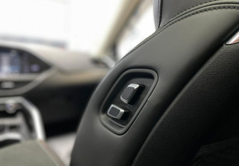 Подержанный автомобиль Geely Tugella 2021 года (20 фото)