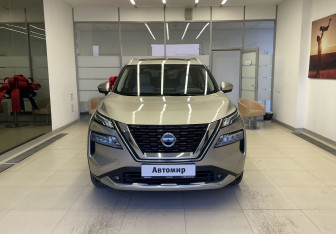Подержанный автомобиль Nissan X-Trail 2021 года (2 фото)