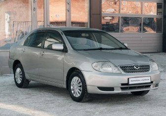 Подержанный автомобиль Toyota Corolla Sedan 2001 года (3 фото)