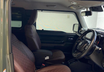 Подержанный автомобиль Suzuki Jimny 2020 года (10 фото)