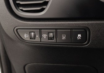 Подержанный автомобиль Kia Rio Sedan 2020 года (18 фото)