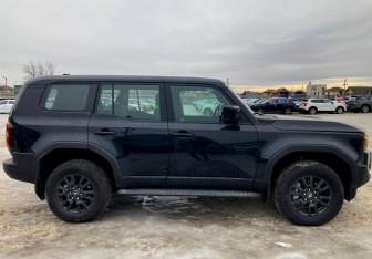 Новый Toyota Land Cruiser Prado 2024 (3 фото)