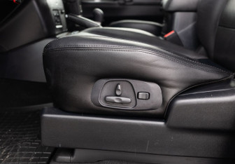 Подержанный автомобиль Mitsubishi Pajero 2006 года (19 фото)