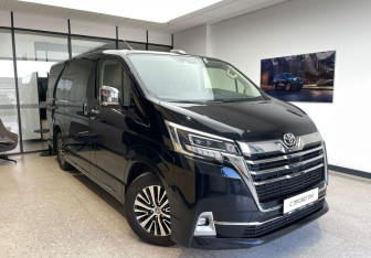 Подержанный автомобиль Toyota HiAce 2019 года (3 фото)