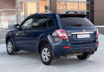 Подержанный автомобиль Lifan X60 2016 года (7 фото)