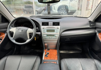Подержанный автомобиль Toyota Camry Sedan 2008 года (9 фото)