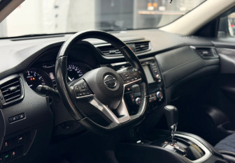 Подержанный автомобиль Nissan X-Trail 2019 года (8 фото)