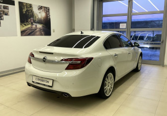 Подержанный автомобиль Opel Insignia Sedan 2014 года (4 фото)