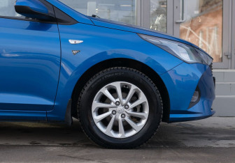 Подержанный автомобиль Hyundai Solaris Sedan 2021 года (9 фото)