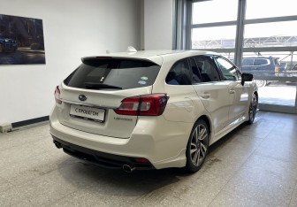 Подержанный автомобиль Subaru Levorg 2014 года (4 фото)