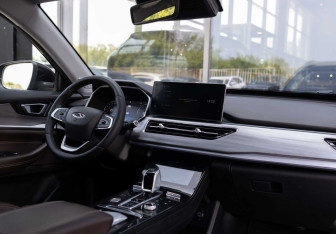 Подержанный автомобиль Chery Tiggo 8 Pro 2021 года (10 фото)