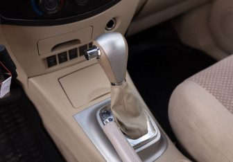 Подержанный автомобиль Chery Tiggo (T11) 2008 года (15 фото)