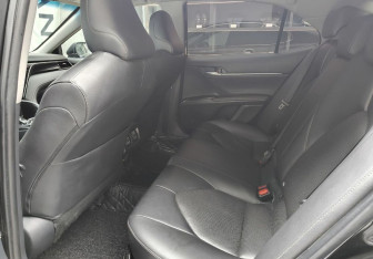 Подержанный автомобиль Toyota Camry Sedan 2021 года (9 фото)