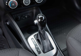Подержанный автомобиль Kia Rio Sedan 2016 года (15 фото)