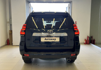 Подержанный автомобиль Toyota Land Cruiser Prado 2019 года (5 фото)