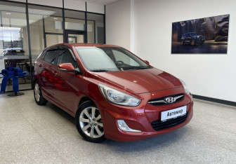 Подержанный автомобиль Hyundai Solaris Sedan 2012 года (3 фото)