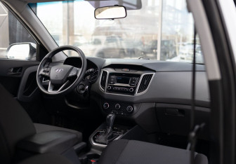 Подержанный автомобиль Hyundai Creta 2021 года (10 фото)