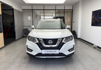 Подержанный автомобиль Nissan X-Trail 2021 года (2 фото)