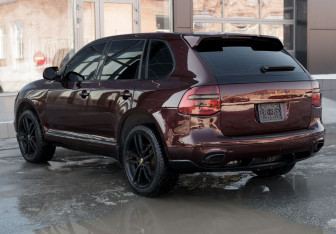 Подержанный автомобиль Porsche Cayenne 2007 года (7 фото)